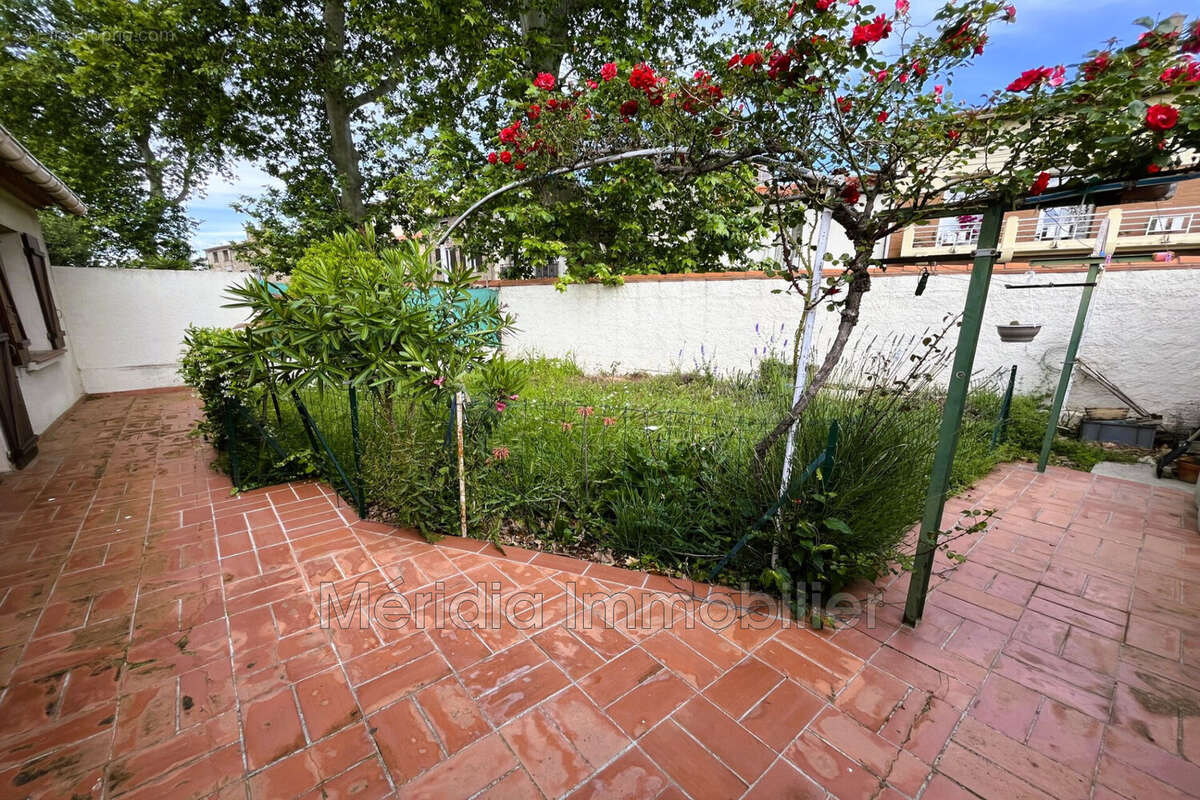 Maison 73 m² à Nefiach  - photo 5