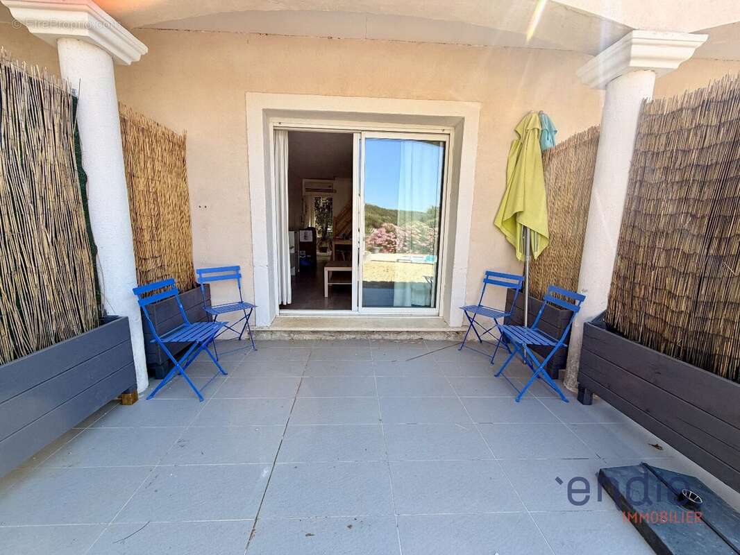 Appartement à SILLANS-LA-CASCADE