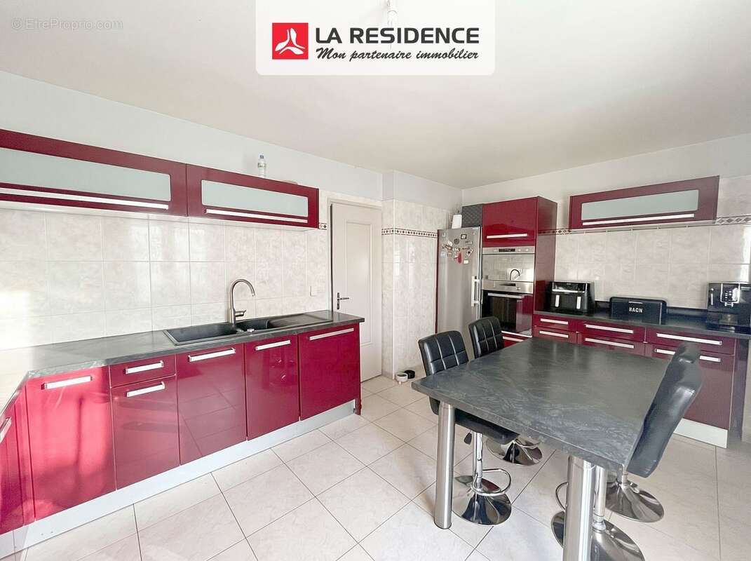 Maison à SAINT-OUEN-L'AUMONE