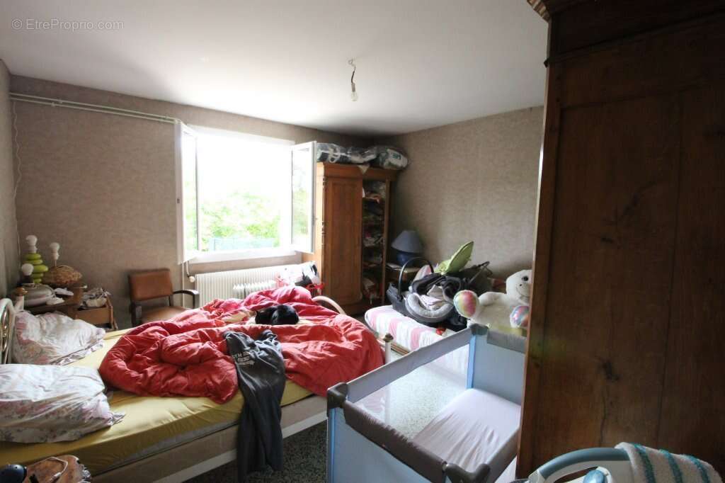 Appartement à BRANGES