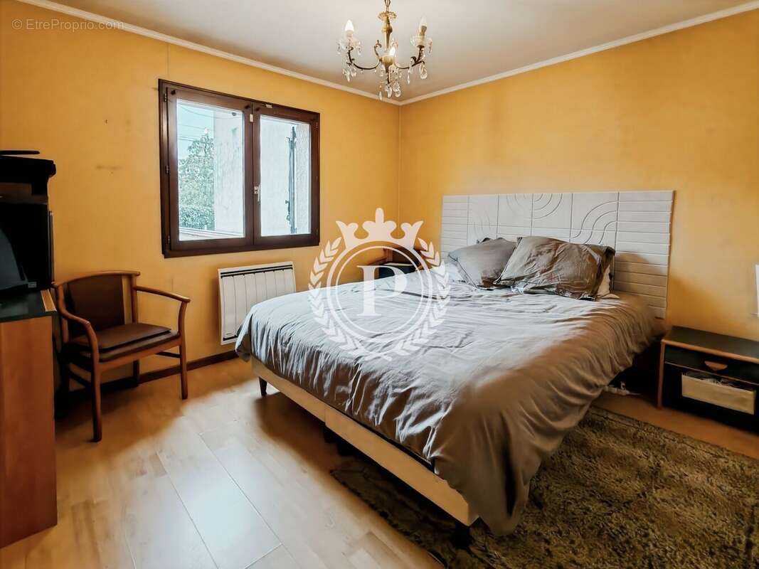 Maison à NEUILLY-PLAISANCE