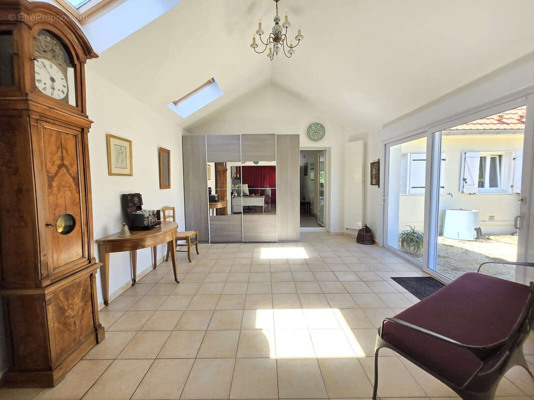 Maison à SAINT-SAUVEUR-SUR-ECOLE