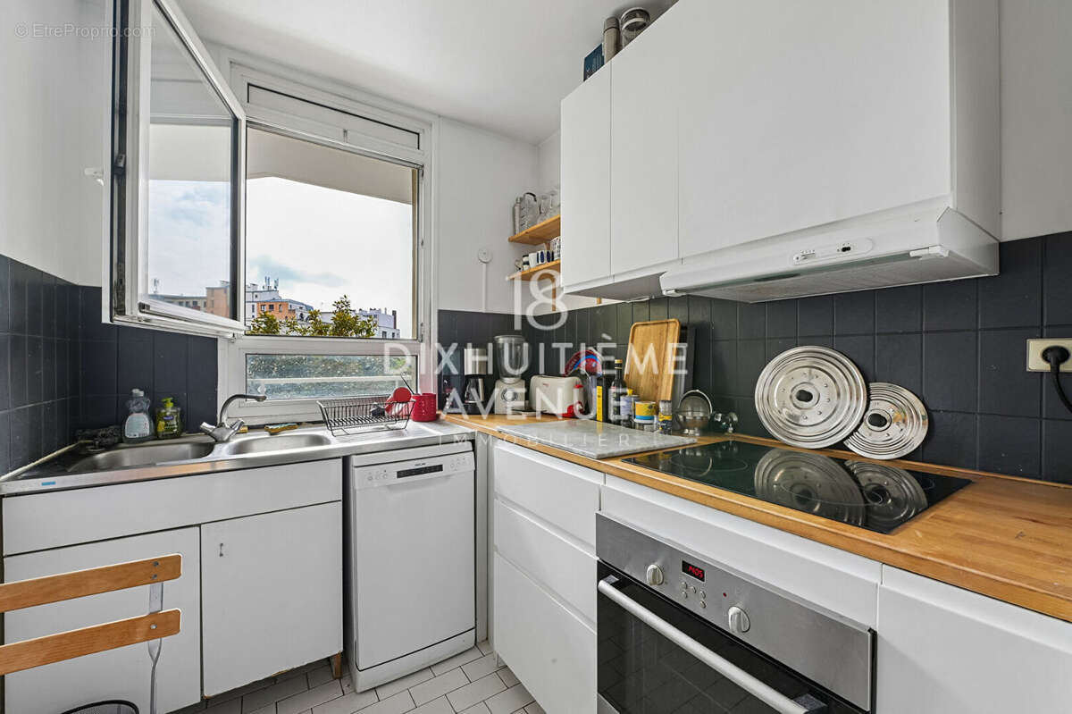 Appartement à PARIS-10E