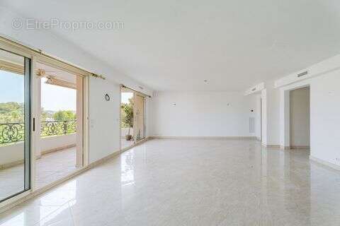 Appartement à SANARY-SUR-MER