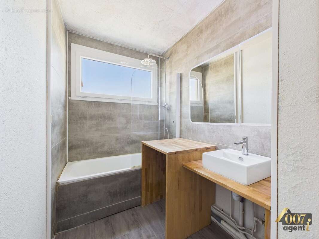 Appartement à MONTMELIAN