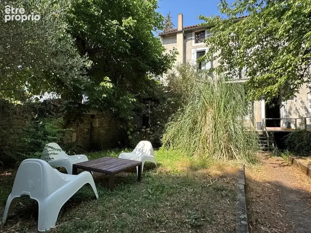 Maison centre ville avec jardin - photo 1