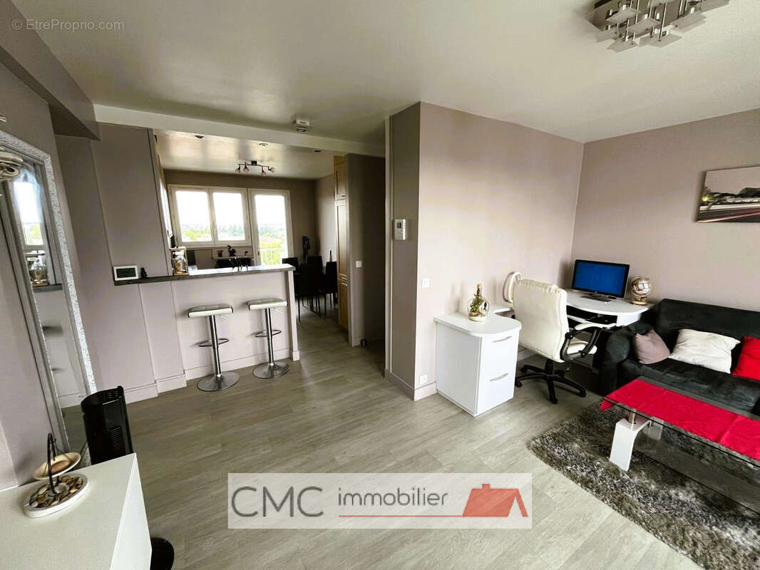 Appartement à LUCE