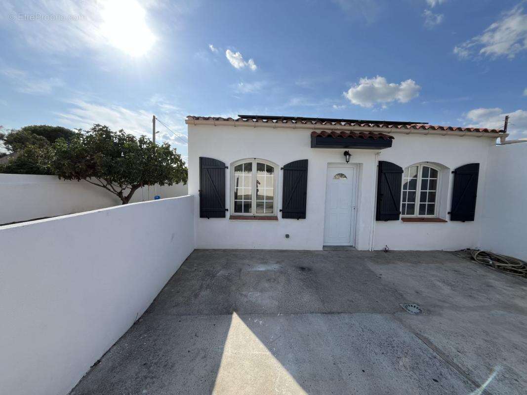 Maison à LEZIGNAN-CORBIERES