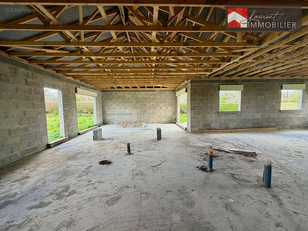 Maison à PONT-DE-VAUX