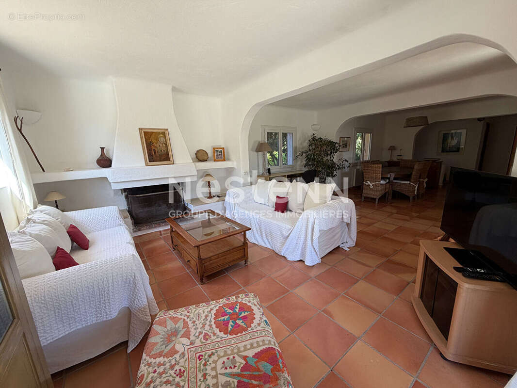 PORTO-VECCHIO - PALAVESA  Maison individuelle de caractère dans un environnement privilégié - photo 4