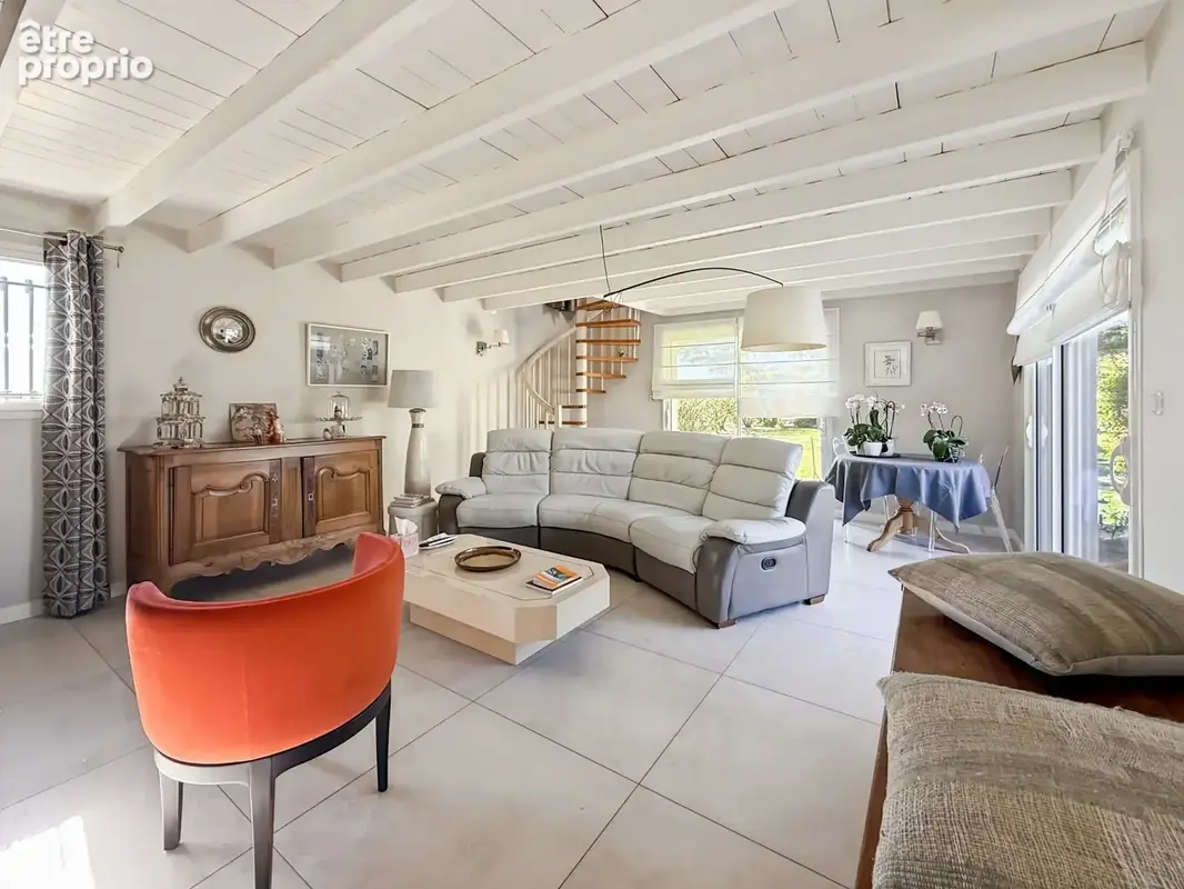 Dept de la Vienne (86) Maison de caractère type 8 à vendre - photo 8