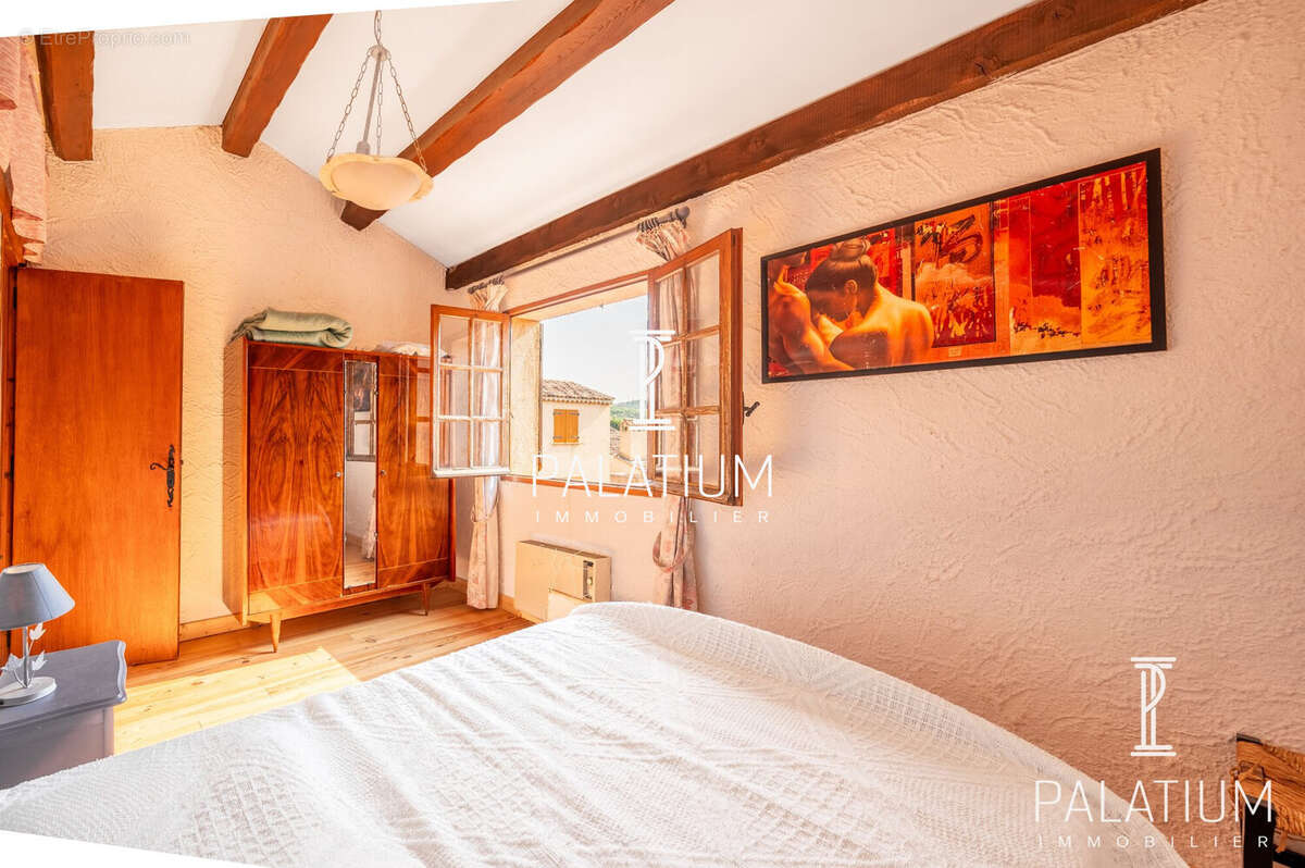 Maison à ESPARRON-DE-VERDON