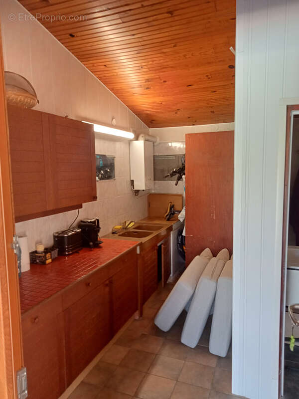 Beau terrain à construire, avec habitation et grande piscine - photo 6