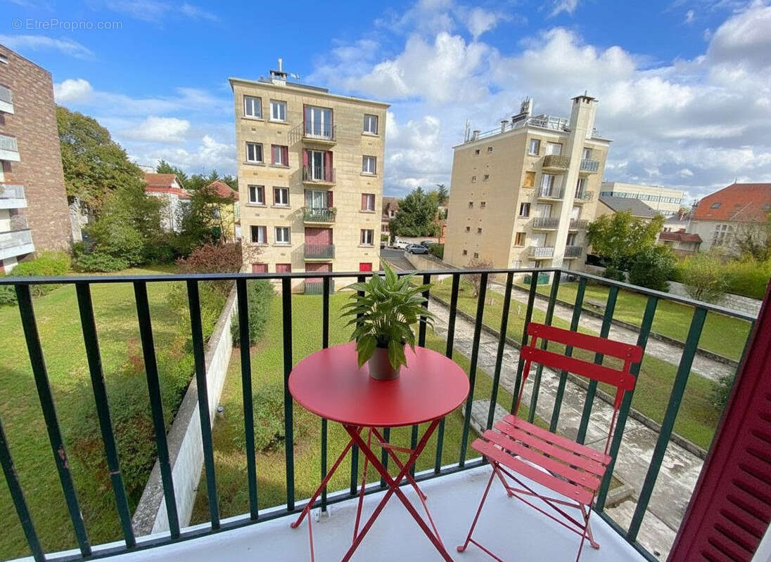 Appartement à SAINT-MAUR-DES-FOSSES