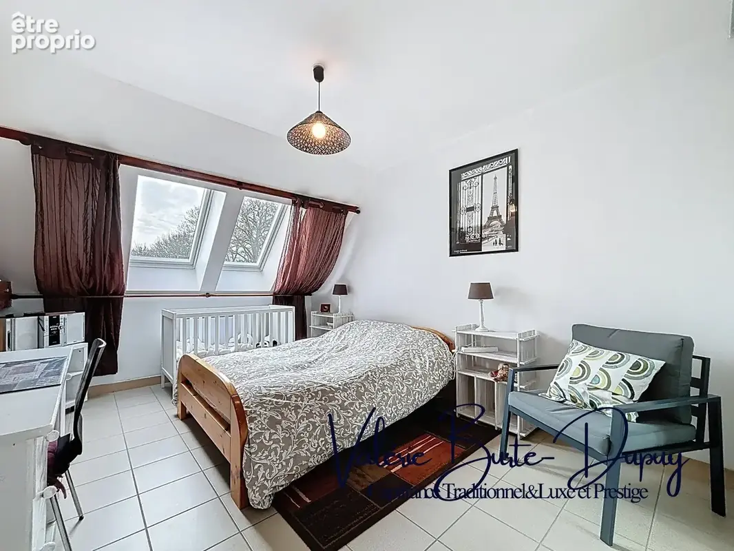 St Denis en Val à 10 min d'Orléans centre, à vendre  Maison de 2003 190m2 5 chambres avec jardin arboré de 1800m2, garage attena - photo 25