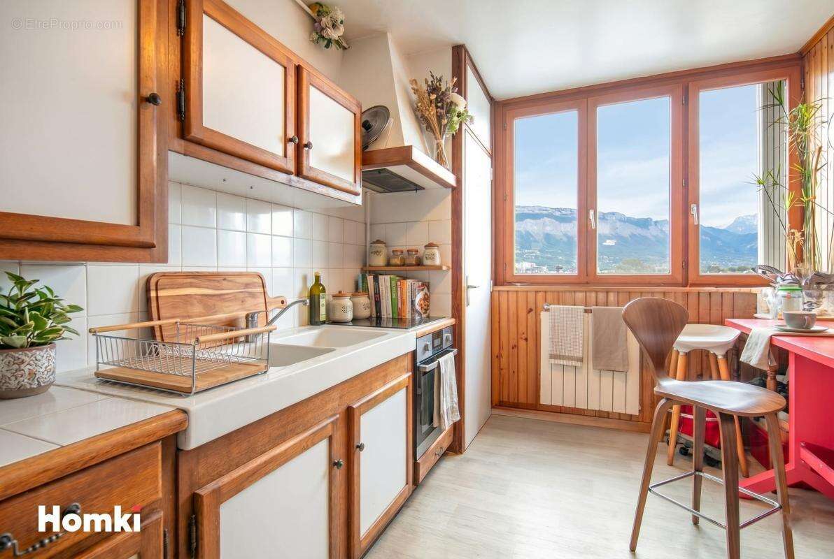 Appartement à SAINT-MARTIN-D'HERES