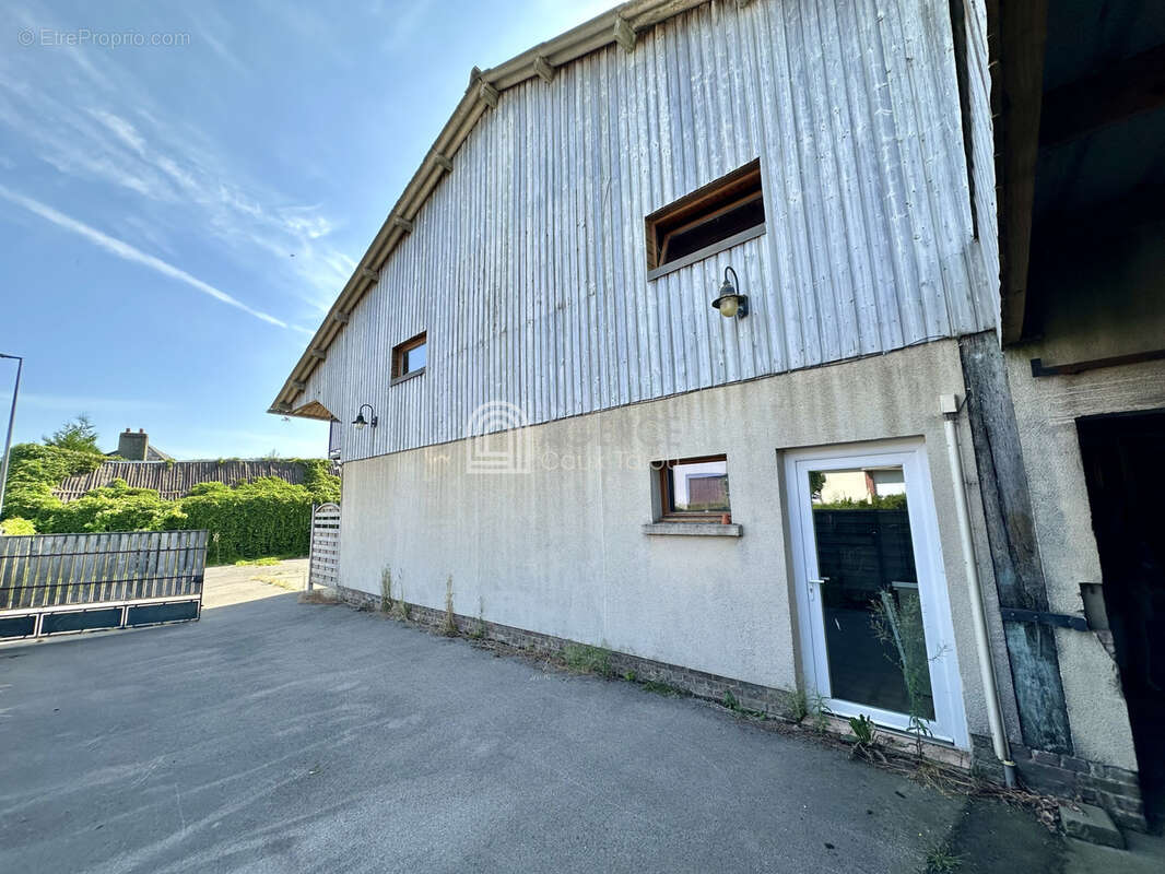 Bien atypique avec habitation et bâtiment agricole sur 2,07 hectares   PREUSEVILLE - photo 22