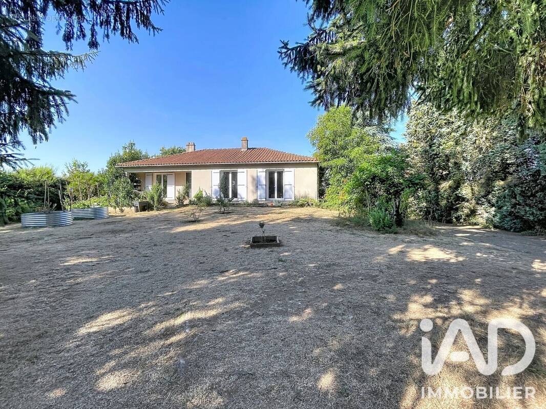 Photo 1 - Maison à SCILLE