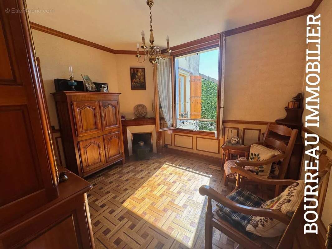Maison à JOIGNY