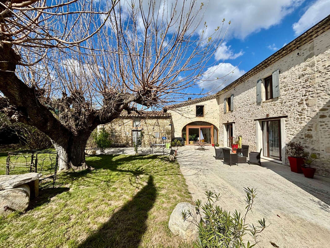 Maison à BONLIEU-SUR-ROUBION