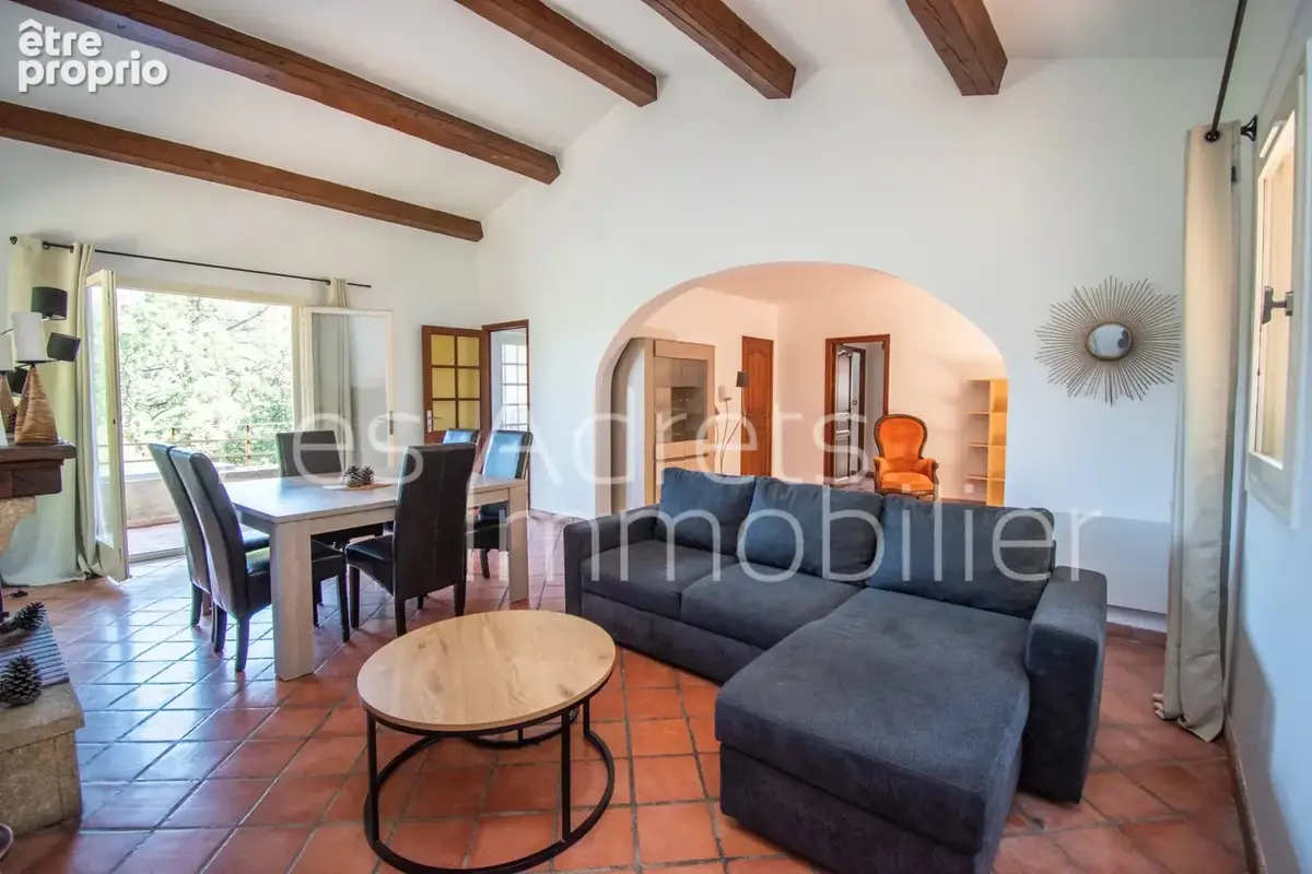 Propriété avec 3 logements dans l'Estérel - photo 7