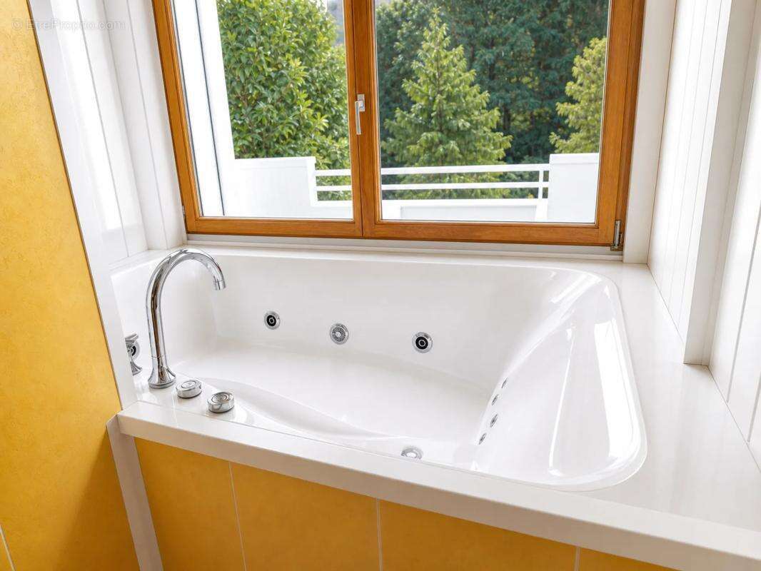 Maison de 8 pièces de 235 m² à Brunstatt-Didenheim - photo 17