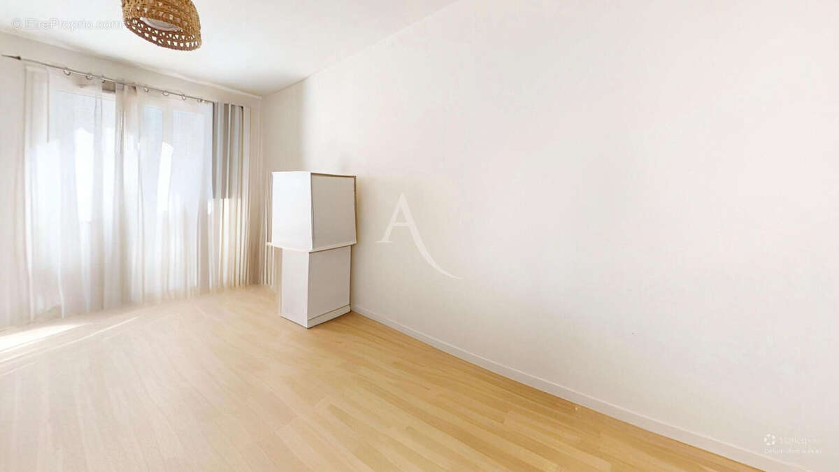 Appartement à ROSNY-SOUS-BOIS