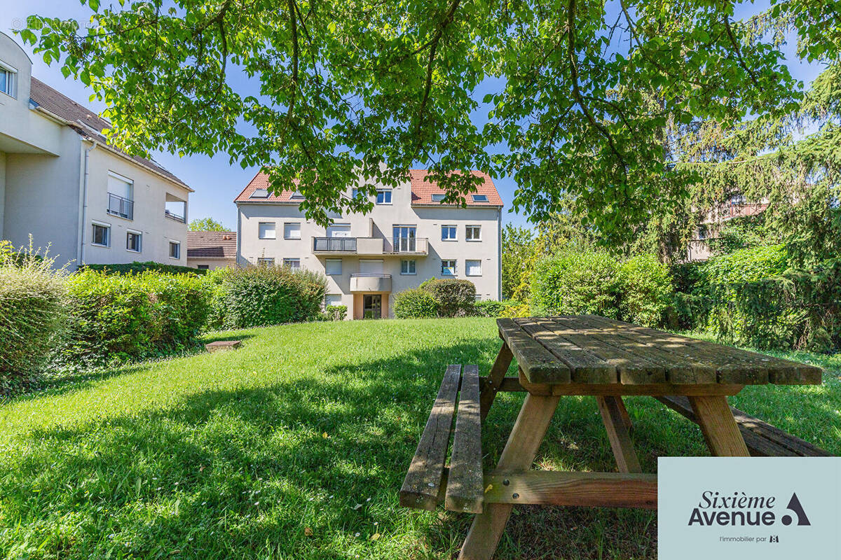 Appartement à CHILLY-MAZARIN