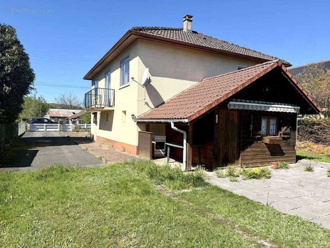 Maison à LACHAPELLE-SOUS-CHAUX