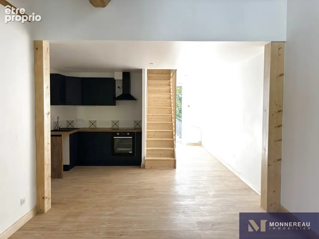 Duplex rénové 68 m2 centre ville barbezieux - photo 8