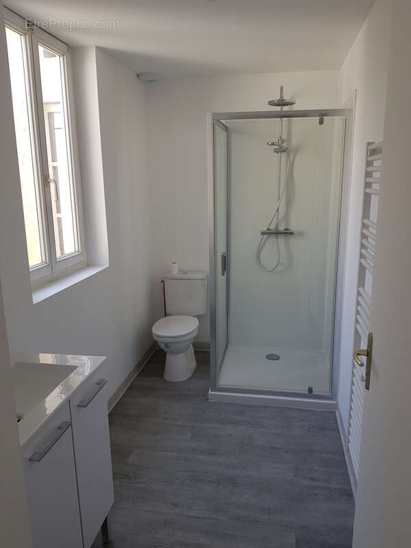 Appartement à BARBEZIEUX-SAINT-HILAIRE