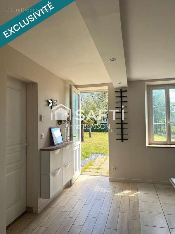 Photo 3 - Maison à COIGNY