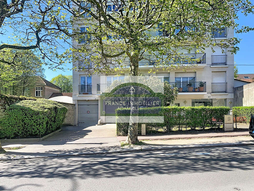 Appartement à SAINT-MAUR-DES-FOSSES