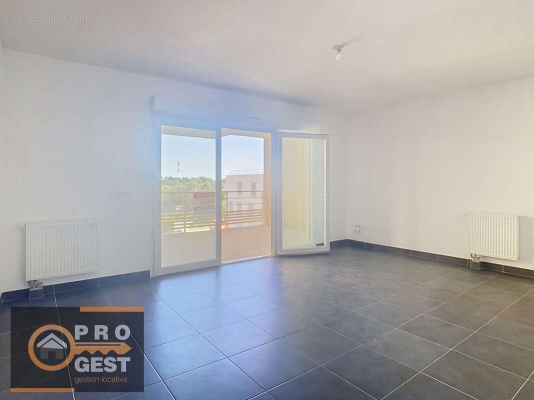 Appartement à JUVIGNAC