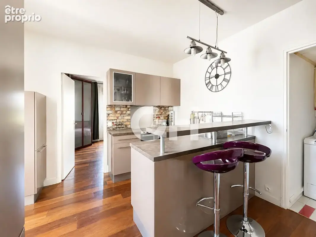 Père Lachaise - appartement en dernier étage - photo 3
