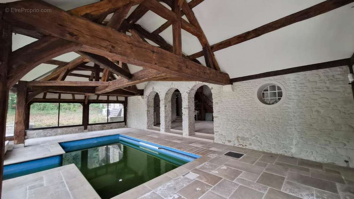 Maison à BUNO-BONNEVAUX