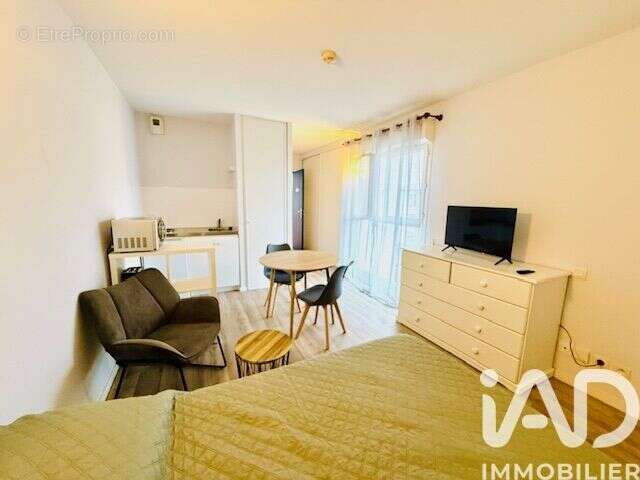 Photo 3 - Appartement à PAREMPUYRE