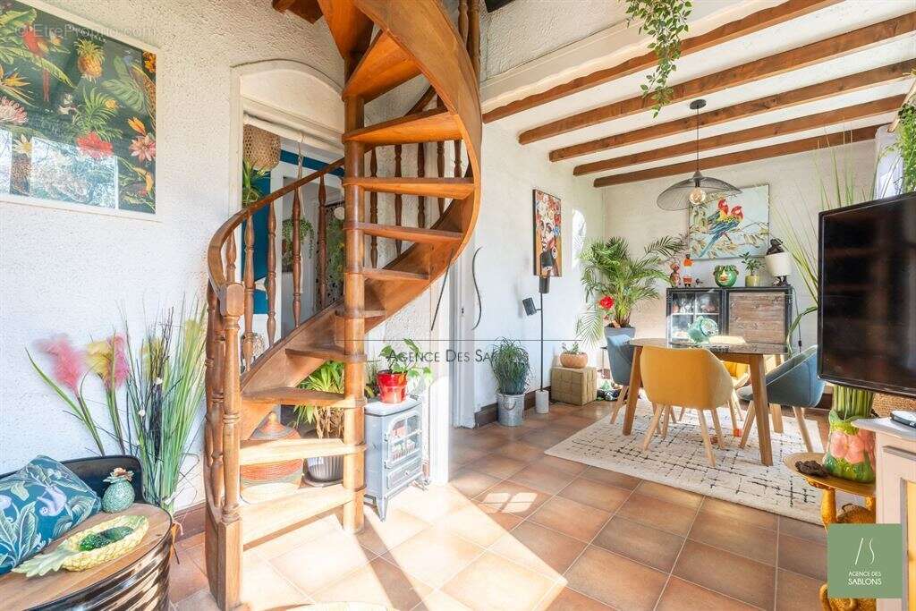 Maison 80 m² à Le Vesinet  - photo 3