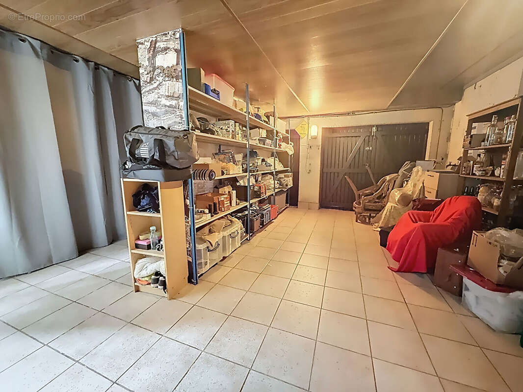 Maison à LES ESSARTS-LE-ROI