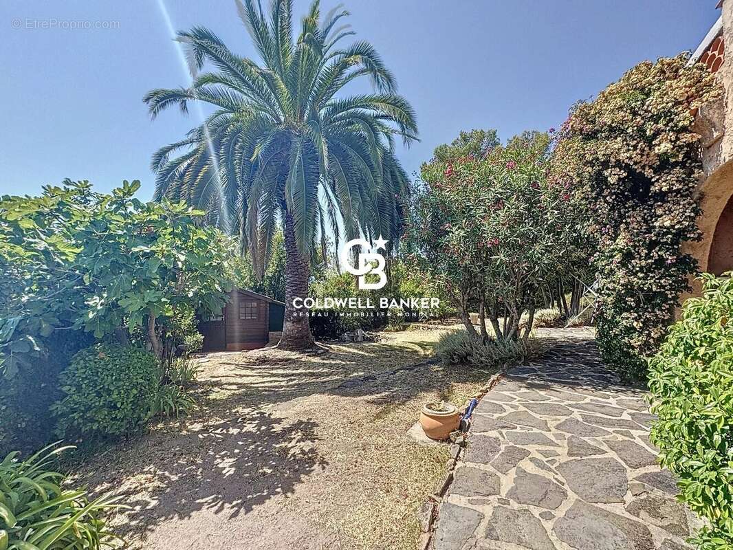 Maison à SAINT-RAPHAEL