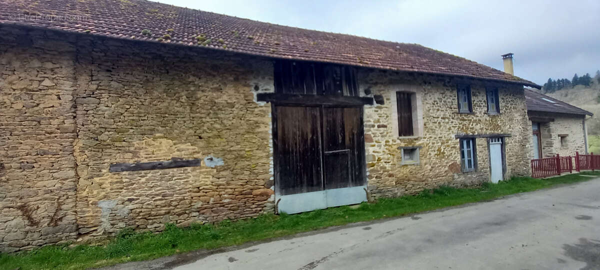 Maison à SAINT-DIZIER-LEYRENNE