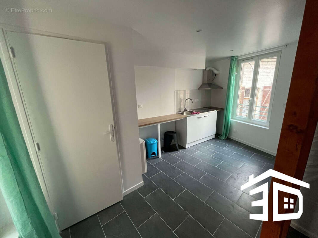 Appartement à AVESNES-SUR-HELPE