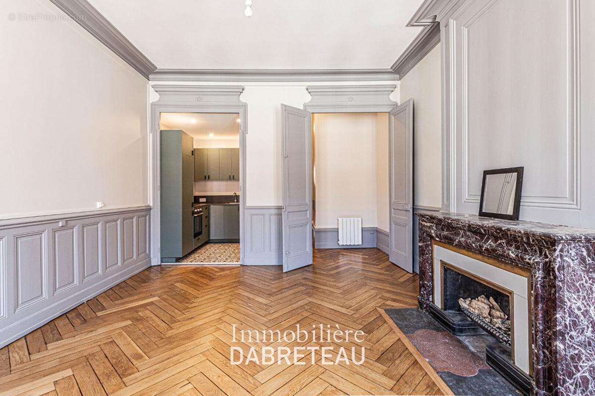 Appartement à LYON-6E
