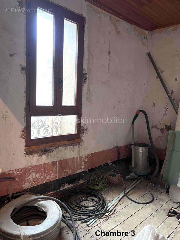 Maison à BEZ-ET-ESPARON