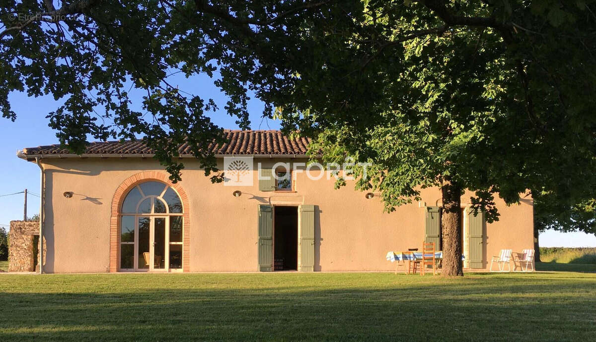 Maison à MONCLAR-DE-QUERCY