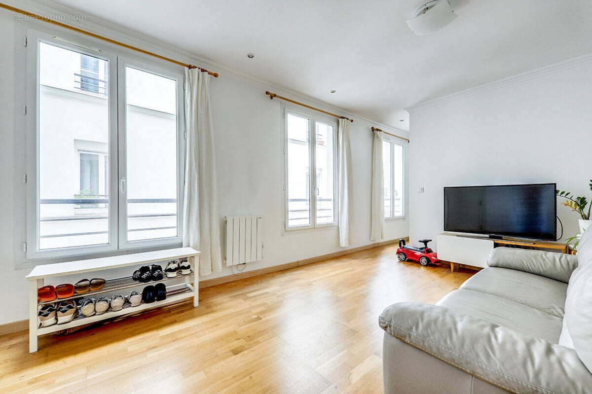 Appartement à PARIS-11E