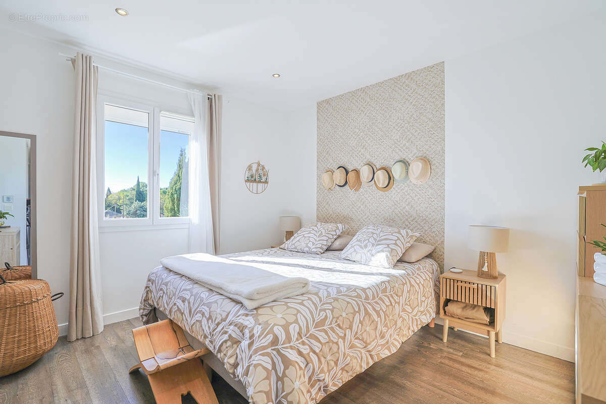 Maison à PUGET-VILLE