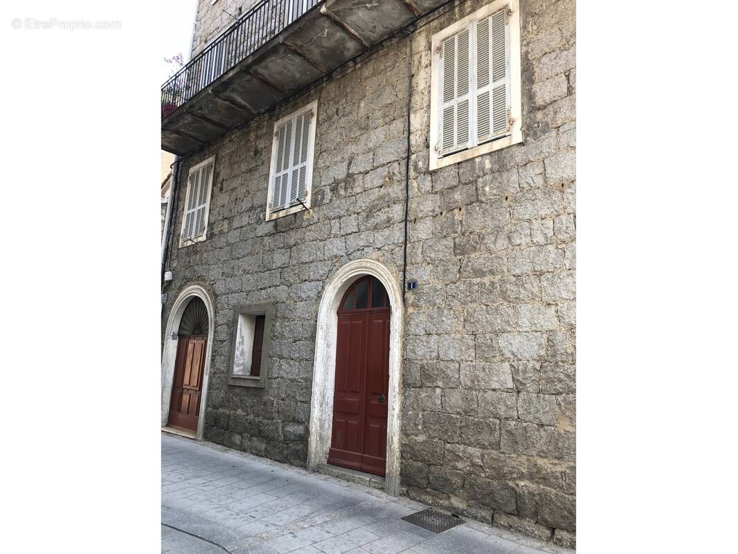 Appartement à SARTENE