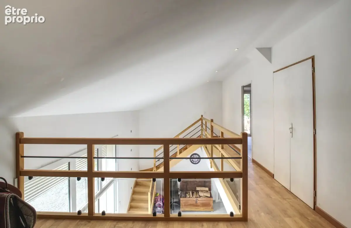 Maison en pierre au style moderne, située dans un joli village et implantée sur un beau terrain - photo 16