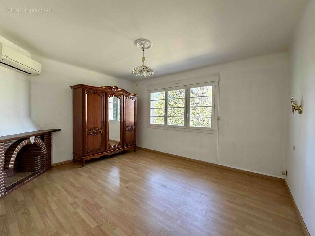 Maison à VILLENEUVE-DE-MARSAN